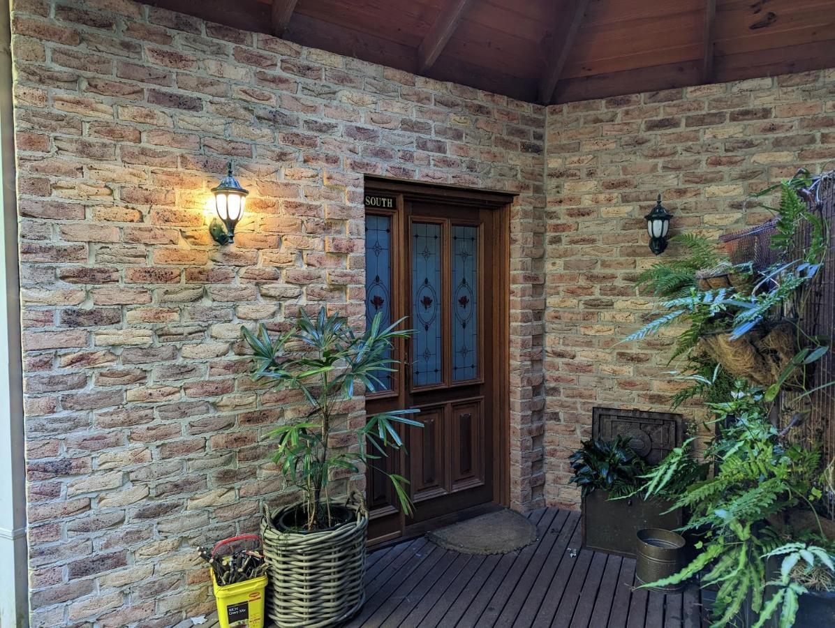 סאסאפראס גולי Chudleigh Park Cottages מראה חיצוני תמונה